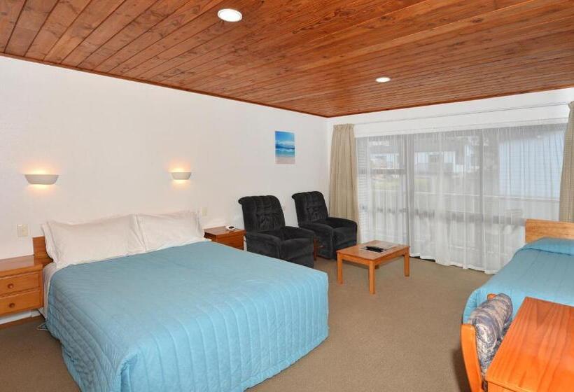 标准工作室, Austria Motel