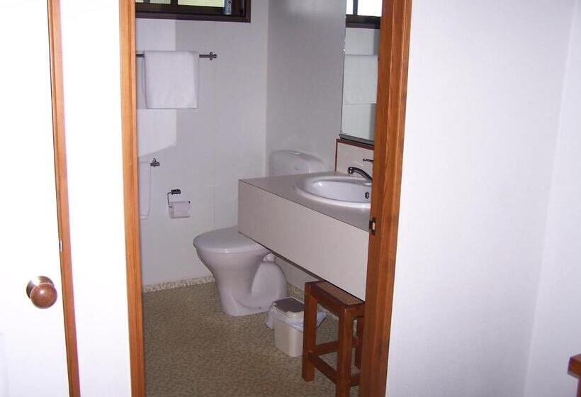 标准工作室, Austria Motel