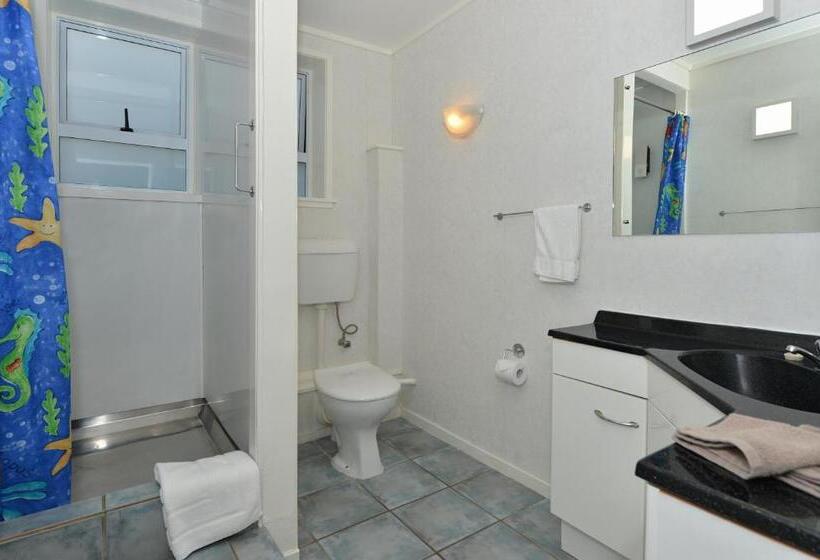 带2个卧室带海景的公寓, Austria Motel