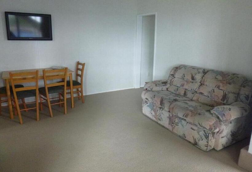 带2个卧室带海景的公寓, Austria Motel