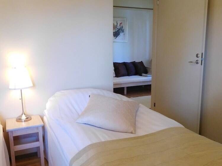 غرفة عائلية, Lossiranta Lodge