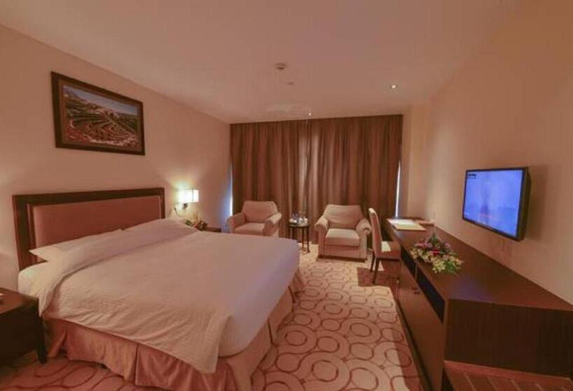 اتاق لوکس, Aristo International