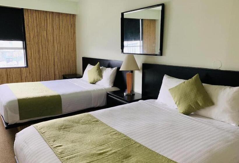 غرفة قياسية, At The Waldorf