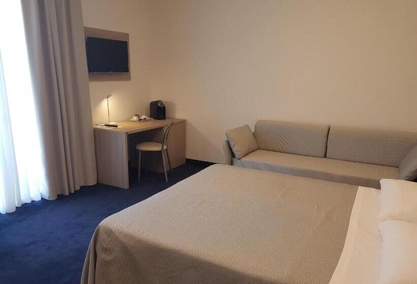 豪华家庭房间, Bella Lazise