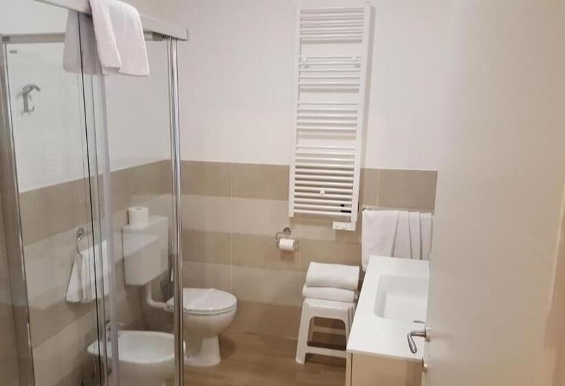 标准工作室, Bella Lazise