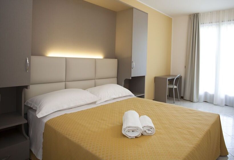 基本间, Bella Lazise