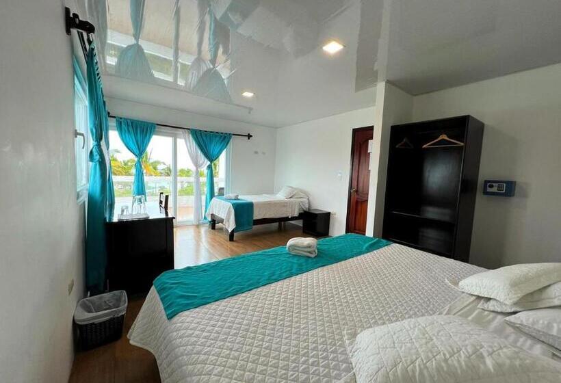 Deluxe Driepersoonskamer met Uitzicht op Zee, Cally