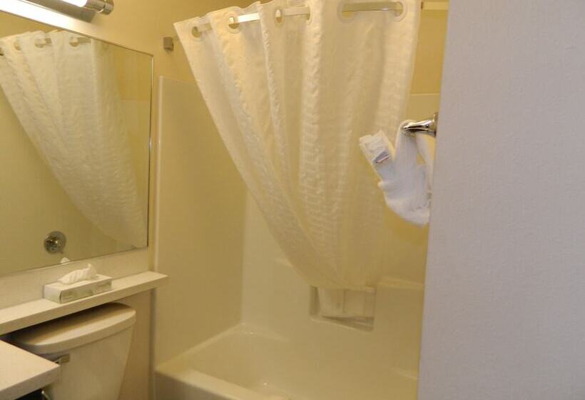 جناح لذوى الاحتياجات الخاصة, Candlewood Suites Harrisburg Hershey, An Ihg