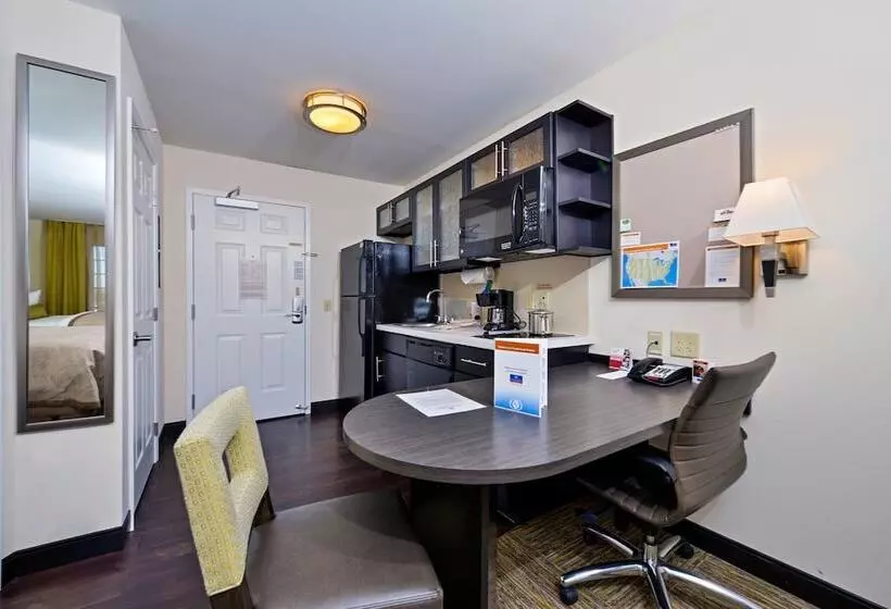 身障者適用スイートルーム, Candlewood Suites Harrisburg Hershey, An Ihg