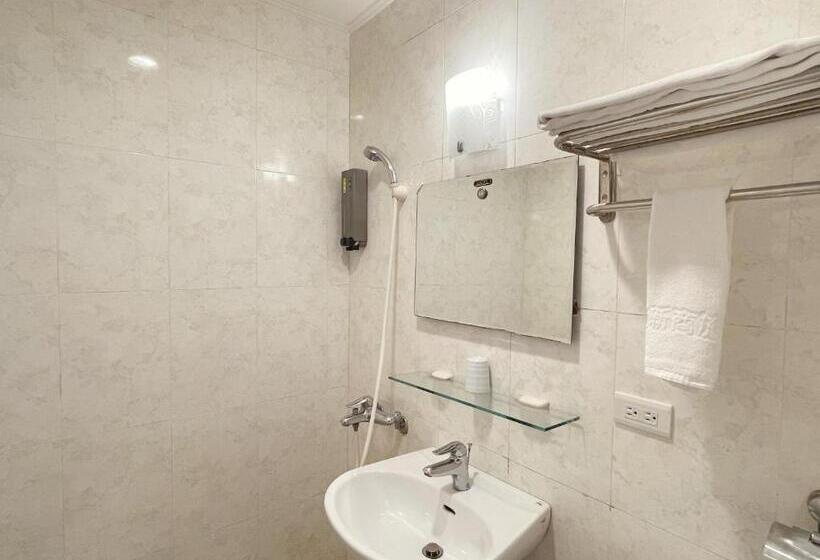 اتاق استاندارد یک نفره, Together Hotel Hualien Zhongshan