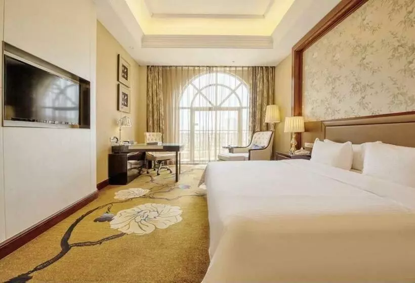 キングサイズベッドのデラックスルーム, Days Hotel By Wyndham Logan City Huizhou