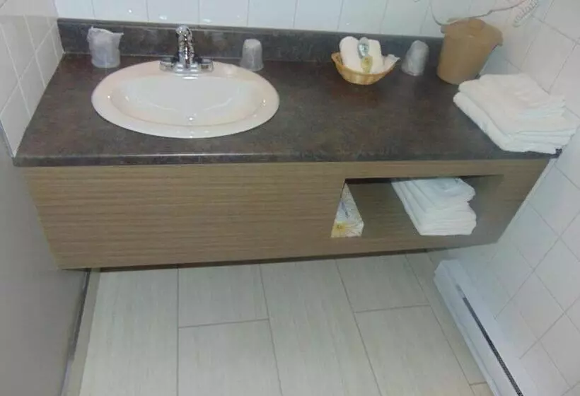 スーペリアの４人部屋, Ermitage Saintantoine