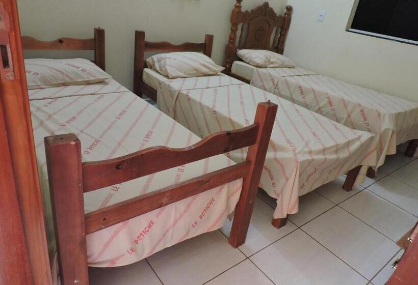 エコノミートリプルルーム, Galli