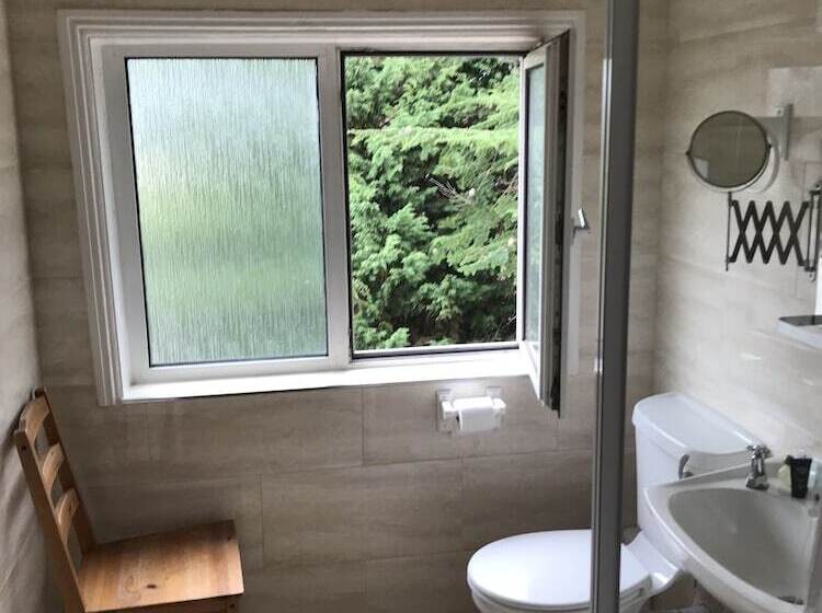 Номер Стандарт Совместная Ванная, Gatwick Inn