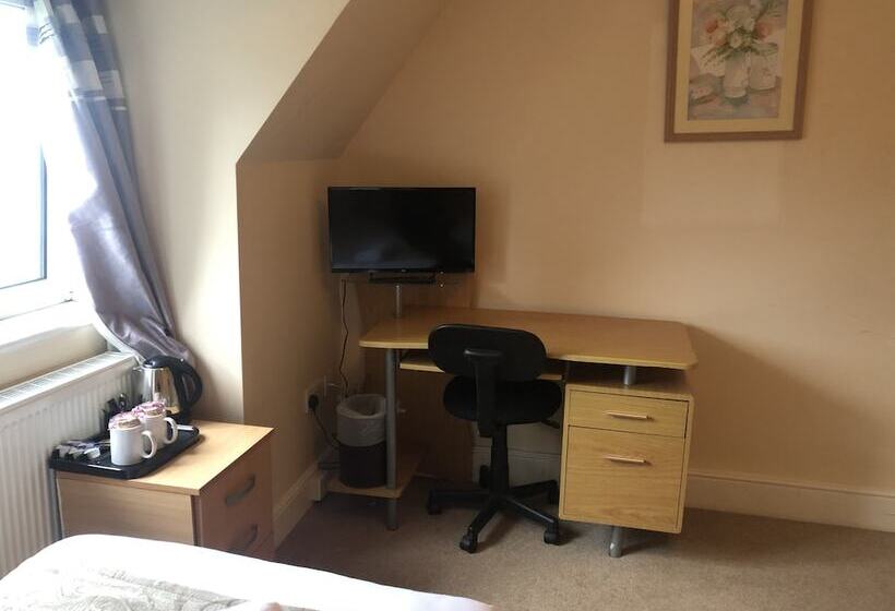 带共用浴室的标准房间, Gatwick Inn