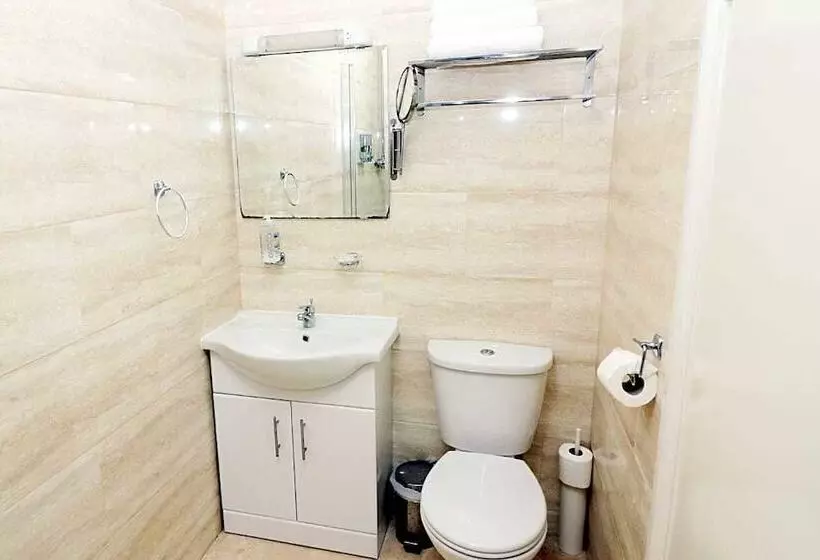 اتاق استاندارد, Gatwick Inn