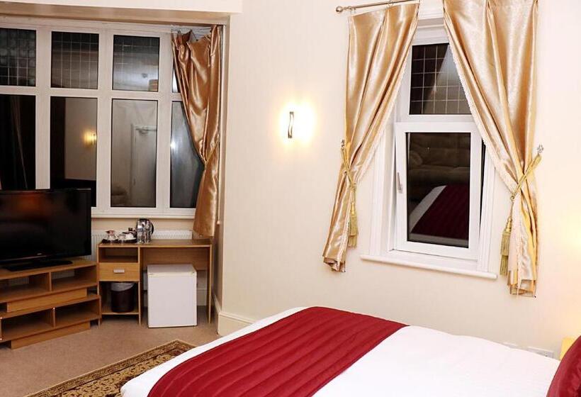 Номер Superior, Gatwick Inn