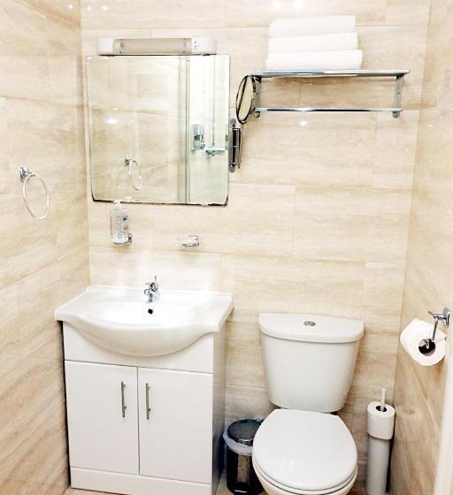 家庭间, Gatwick Inn