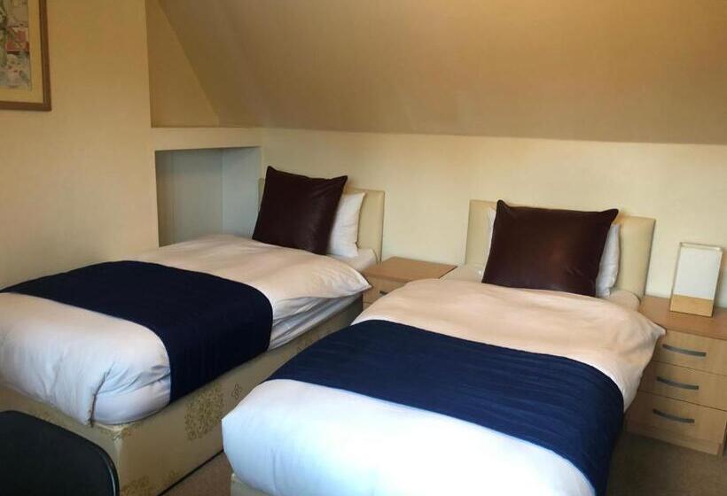 Номер Стандарт, Gatwick Inn