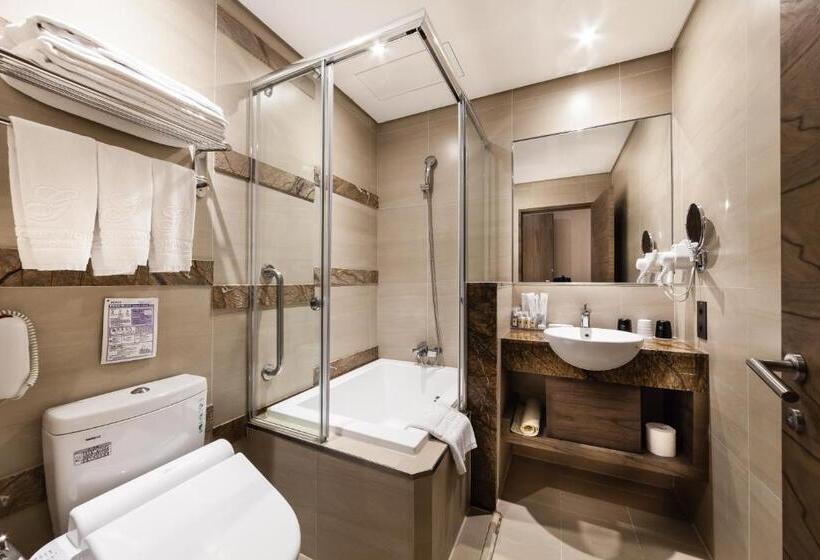 اتاق لوکس سه تخته, Green World Taipei Station