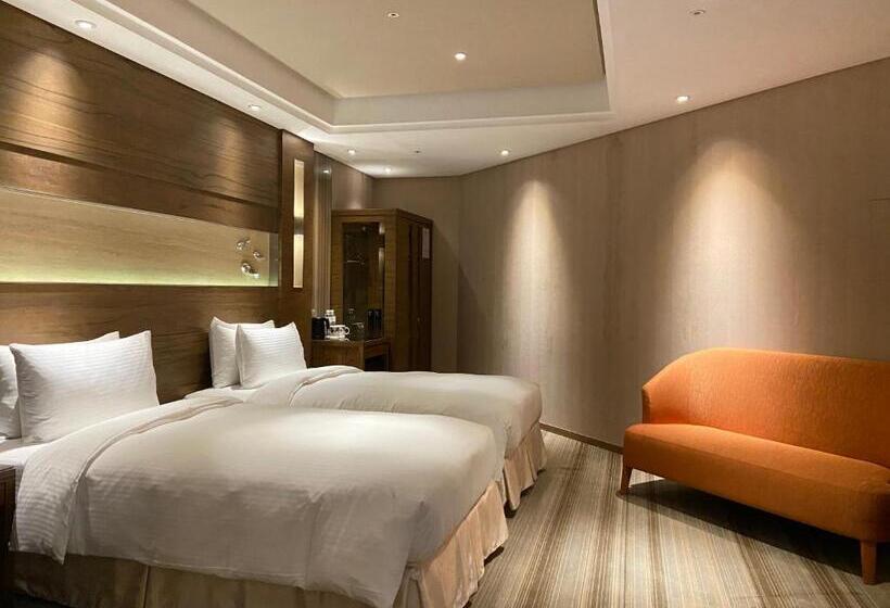 اتاق پرمیوم, Green World Taipei Station