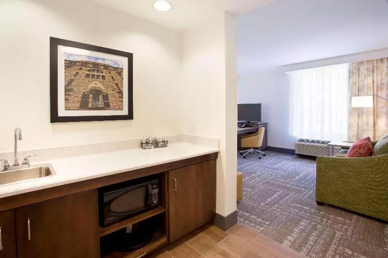 キングサイドベッドのスタンダードワンルーム, Hampton Inn & Suites Minneapolis/downtown