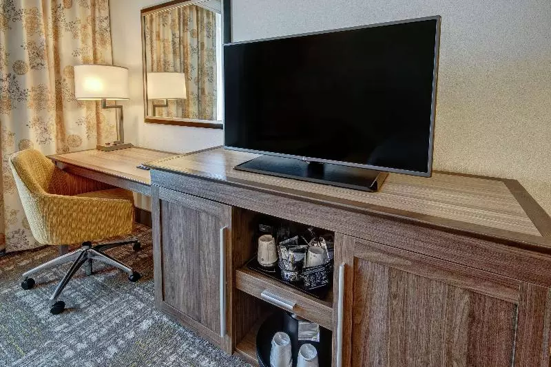 キングサイドベッドのスタンダードワンルーム, Hampton Inn & Suites Minneapolis/downtown
