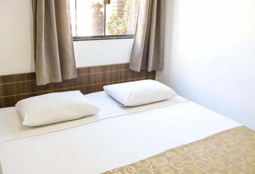 デラックスルーム, Holiday Foz