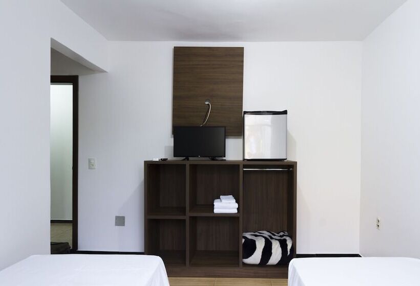 スタンダードルーム, Holiday Foz