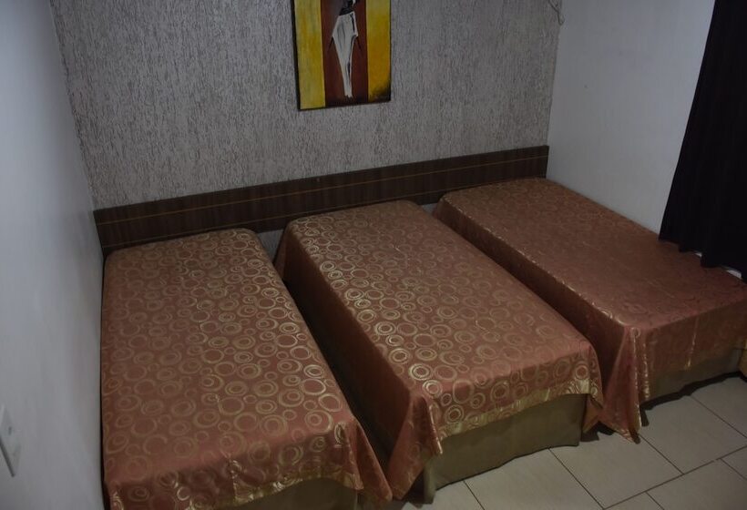 Quarto Familiar, Holiday Foz