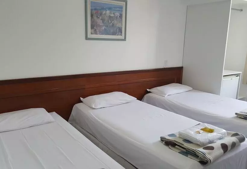 スタンダードトリプルルーム, Ht Suites Mobiliadas