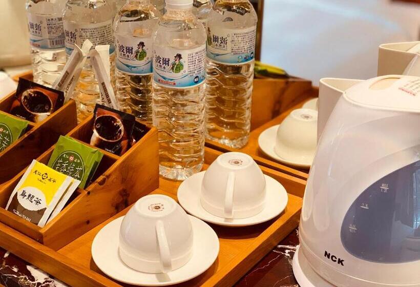 اتاق سوپریور, Kai Du