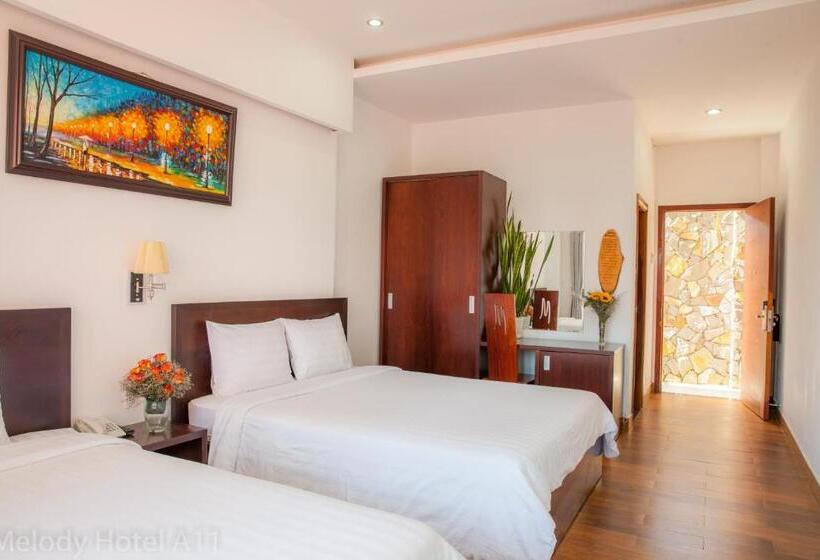 اتاق سوپریور سه تخته, Melody