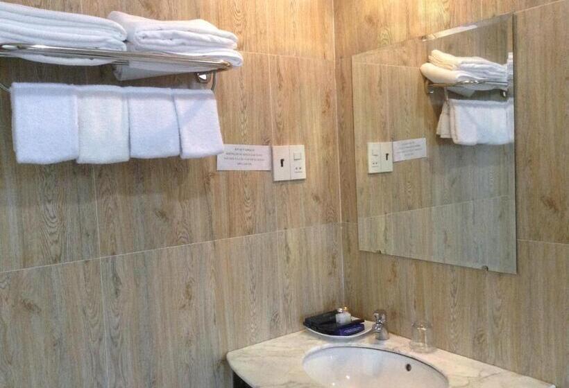 اتاق لوکس خانوادگی, Melody