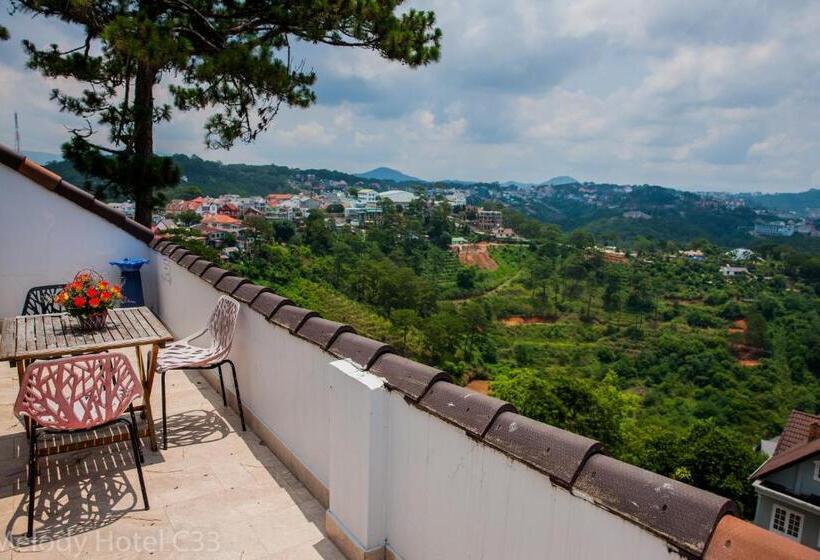 اتاق اجرایی, Melody