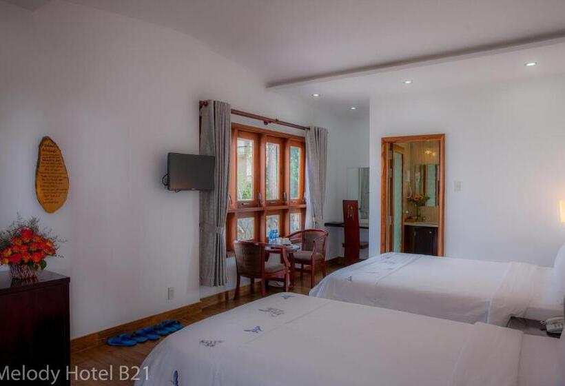 اتاق سوپریور, Melody