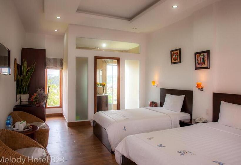 اتاق سوپریور سه تخته, Melody