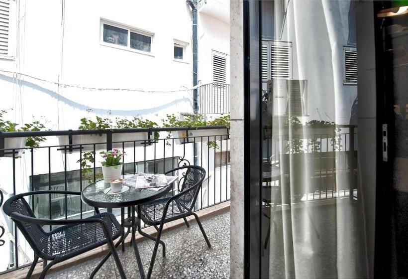 Deluxe Room with Balcony