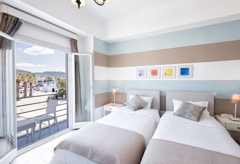 Triple Room Sea View, Oasis