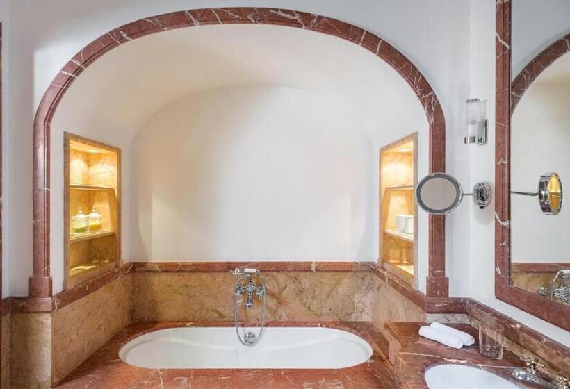 スイート, Qc Termeroma Spa And Resort