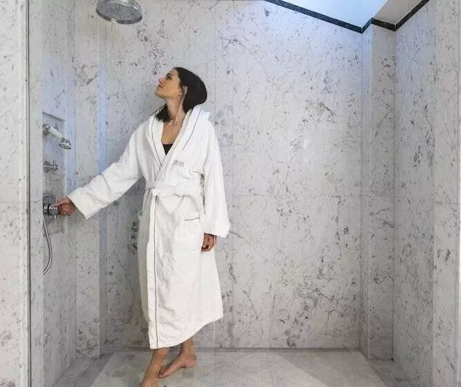 اتاق سوپریور, Qc Termeroma Spa And Resort