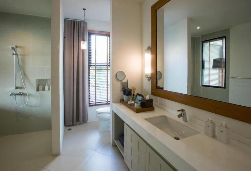 חדר סופריור עם מרפסת, Sirinati Khao Kho