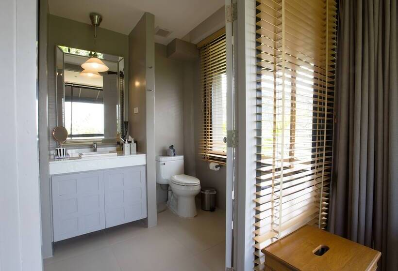 חדר סטודיו סטנדרד, Sirinati Khao Kho