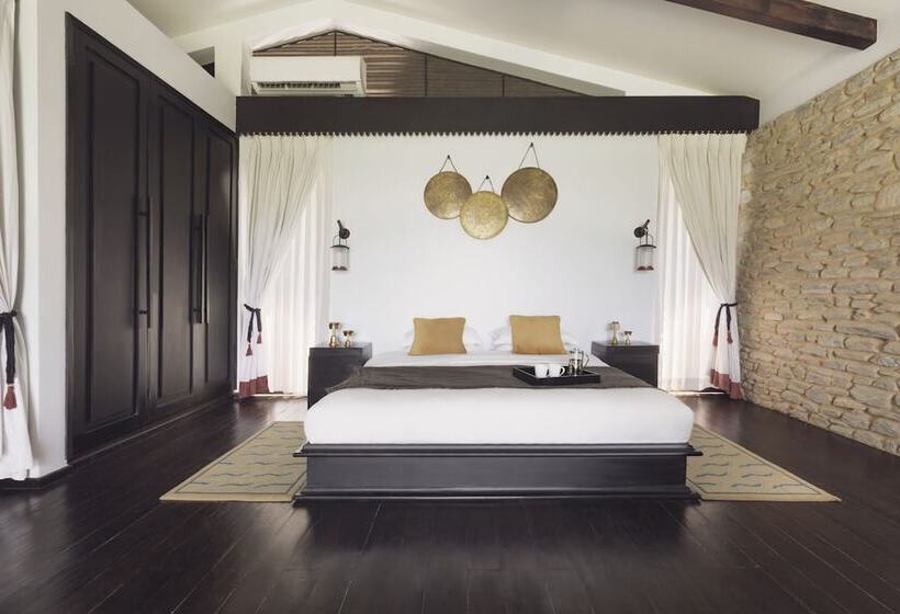 کلبه ییلاقی, The Pavilions Himalayas The Farm