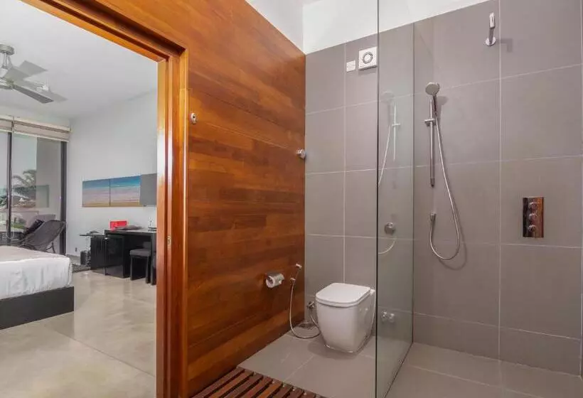 اتاق لوکس با چشمانداز دریا, W15 Weligama