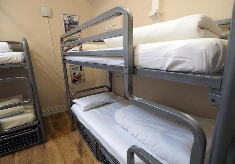 سرير فى غرفة مشتركه, St Christopher S Greenwich