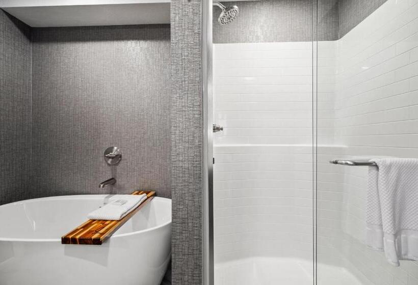 חדר סטנדרט עם מיטת קינג, Alexandra Inn