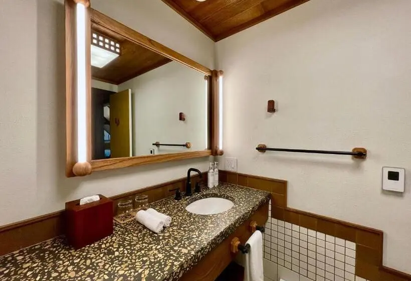 身障者適用スタンダードルーム, Lodge At Marconi