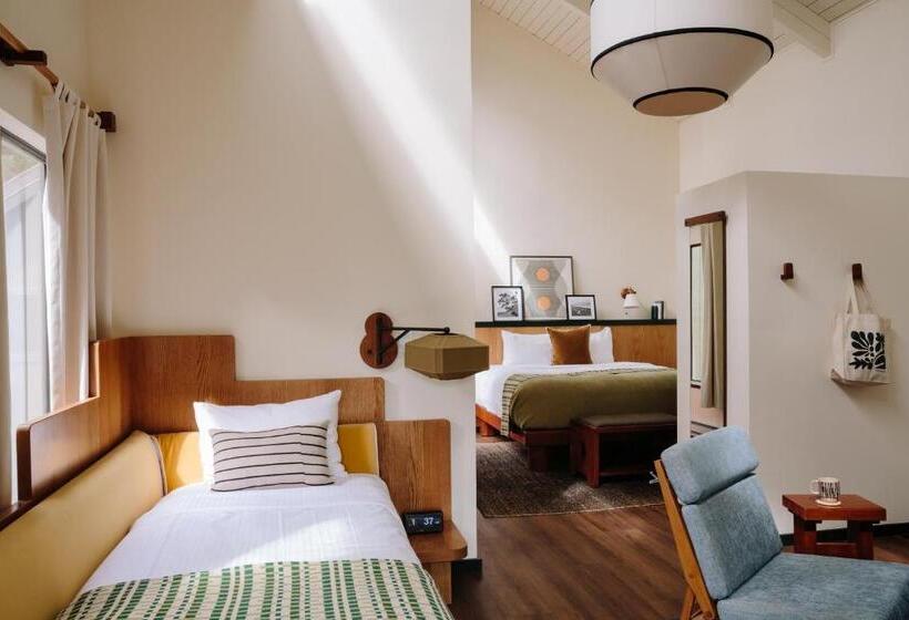 جناح ديلوكس, Lodge At Marconi