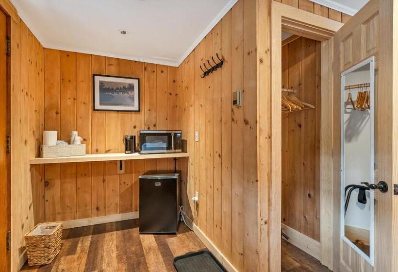 스탠다드 룸, The Inn & More